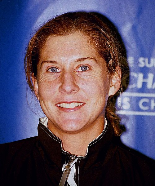 ¿Qué Raqueta Usa Monica Seles? Equipamiento y Especificaciones